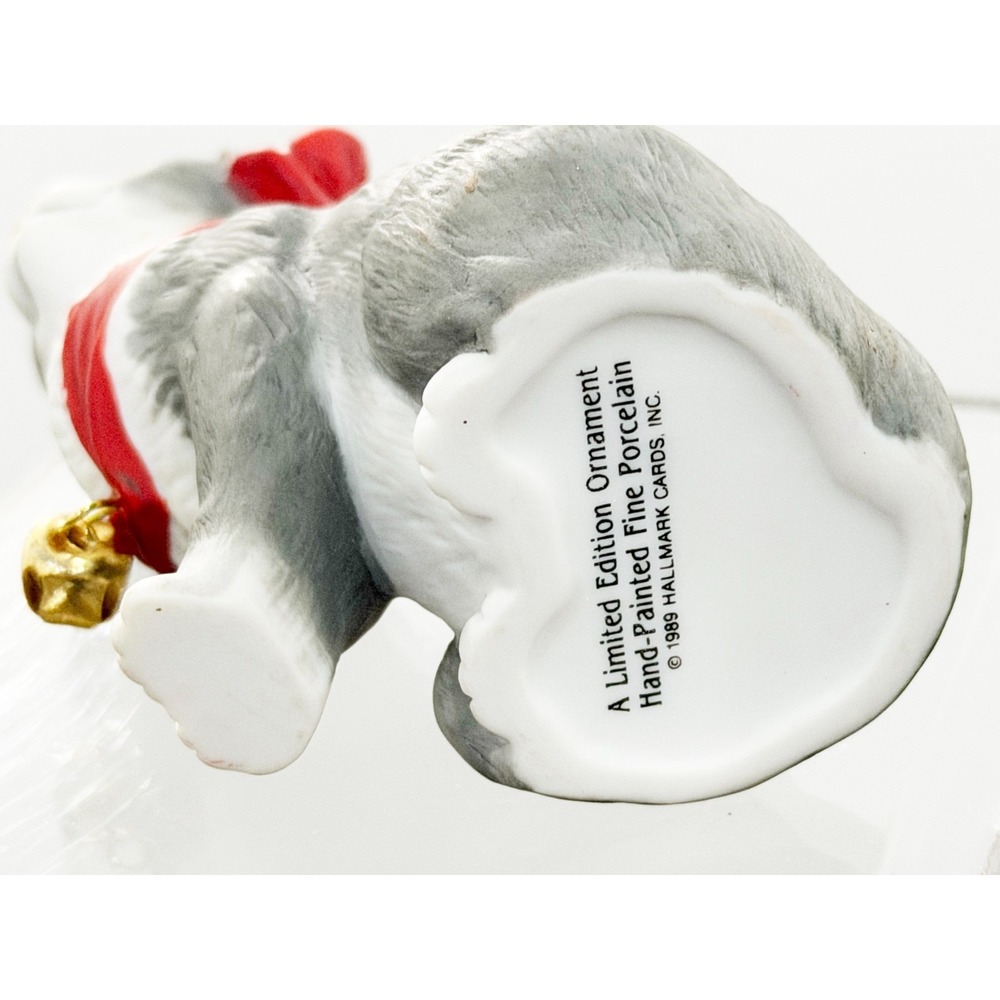 Cat Ornament Porcelain 1989 Noelle Hallmark Keepsake Collector's Club 3.75" Tall - Picture 7 of 7